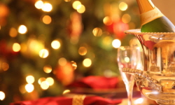 christmas_tree_and_champagne_250_x_150.jpg